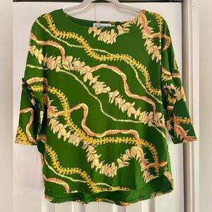 Excellent Condition Fighting Eel Lei Top